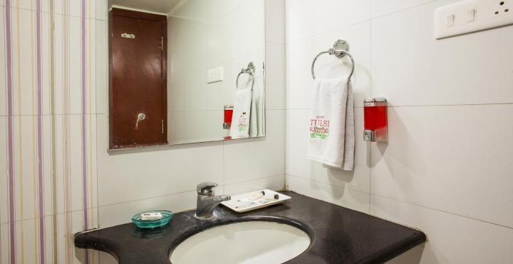 Hotel Tulsi Exotic Bhopal Esterno foto