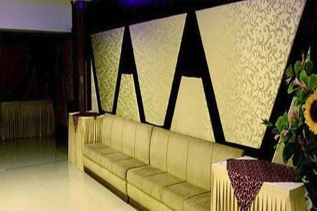 Hotel Tulsi Exotic Bhopal Esterno foto