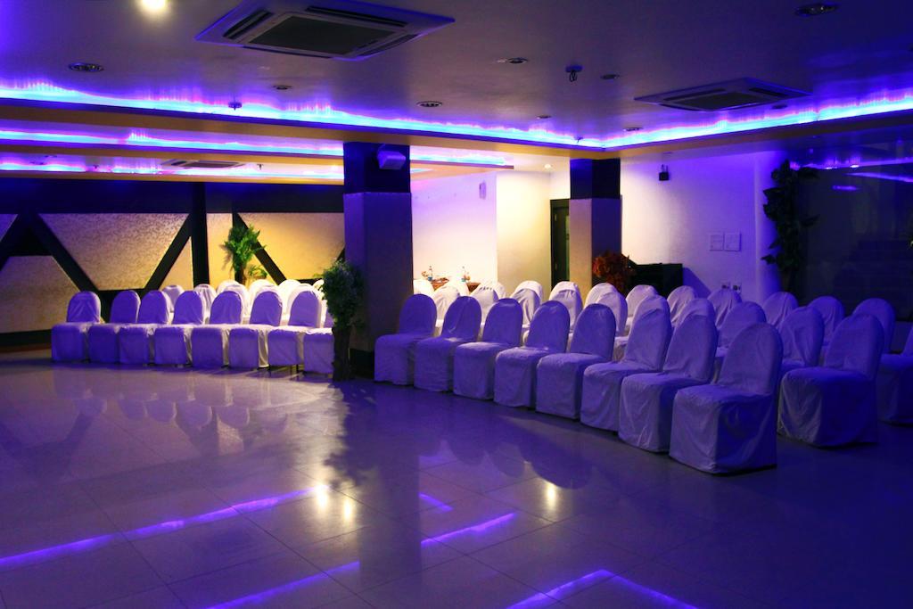 Hotel Tulsi Exotic Bhopal Esterno foto