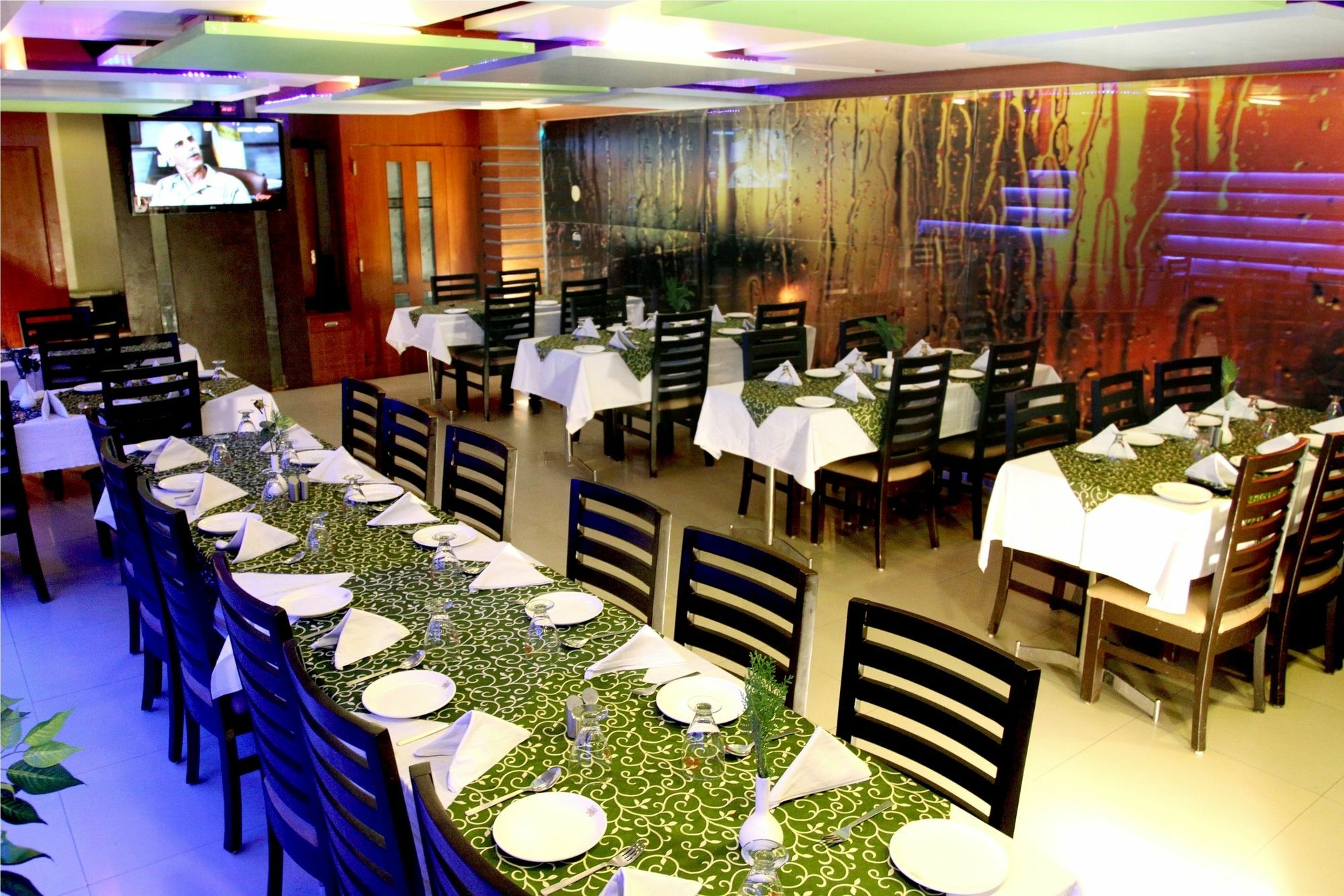 Hotel Tulsi Exotic Bhopal Esterno foto